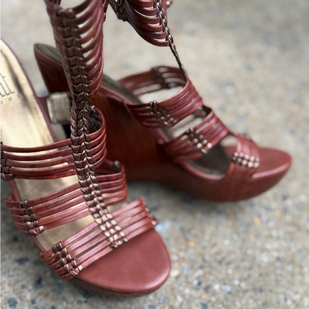 Pelle Moda Women's Wedges - Size 7.5 - Picture 6 of 15